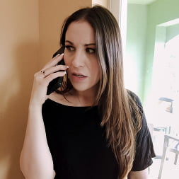 Cory Chase en 'Taboo Heat' Amiee cambridge en road trip con mi madrastra tetona (Miniatura 1)